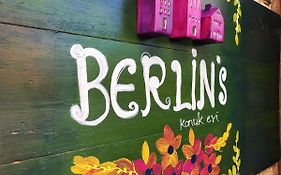 Berlin'S Guest House